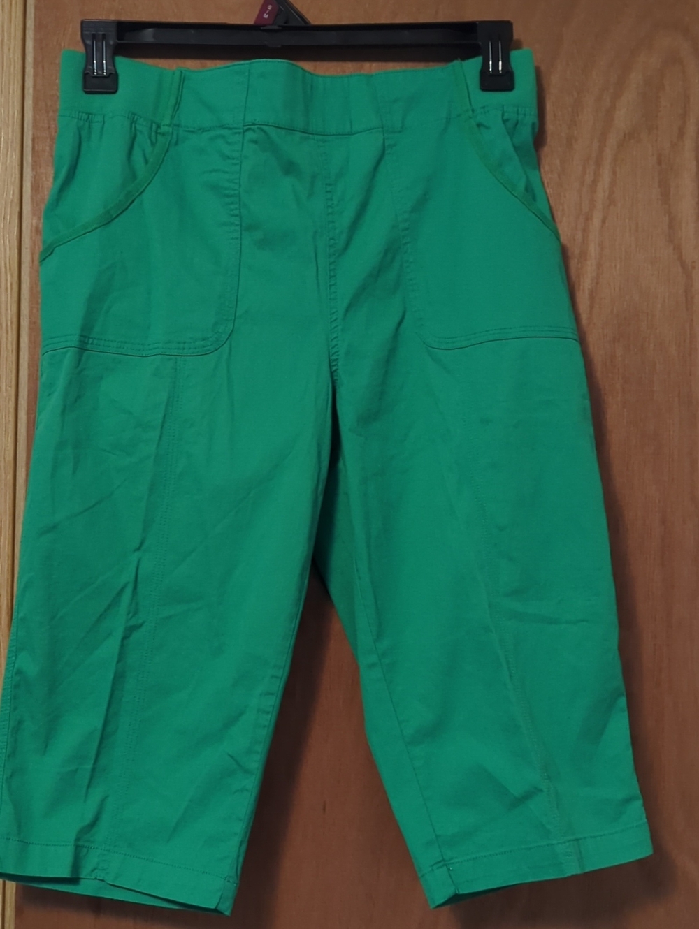 Christopher & Banks Green Capris